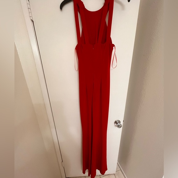 Cache red dress, halter neck size 6 - Picture 2 of 3